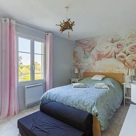 Beautiful Within Walking Distance Meschers-sur-Gironde