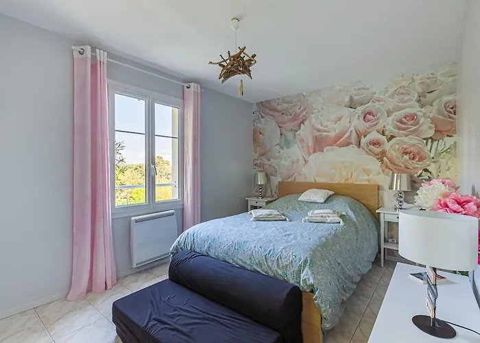 Beautiful Within Walking Distance Meschers-sur-Gironde